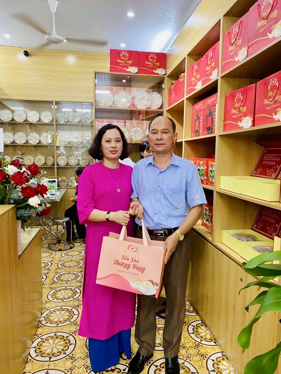 Yến Sào - Thần dược trẻ hóa, bồi bổ sức khỏe vàng cho người cao tuổi